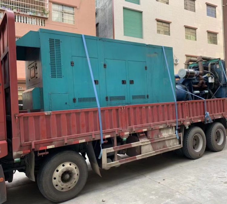 阿拉尔农场如何在不同负载率下确保 400KW 柴油发电机组的正常运行？