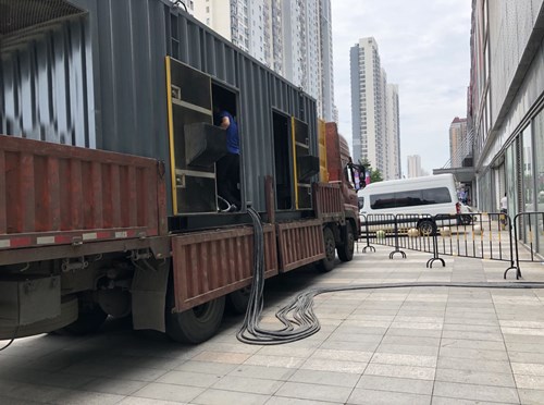 阿拉尔农场柴油发电机空气滤清器在不同季节的更换周期是否有差异？