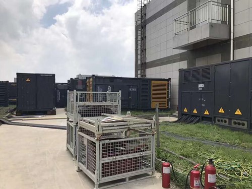 阿拉尔农场除了定期检查，还有哪些方法可以及时发现接触式转速表探头的磨损？